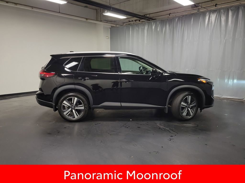 Used 2024 Nissan Rogue SL w/ SL Premium Package image 9