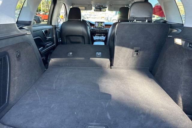 Used 2022 Lincoln Corsair Reserve image 16