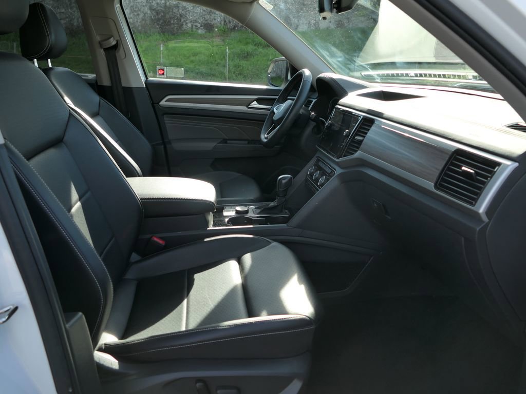 Used 2022 Volkswagen Atlas SEL image 28