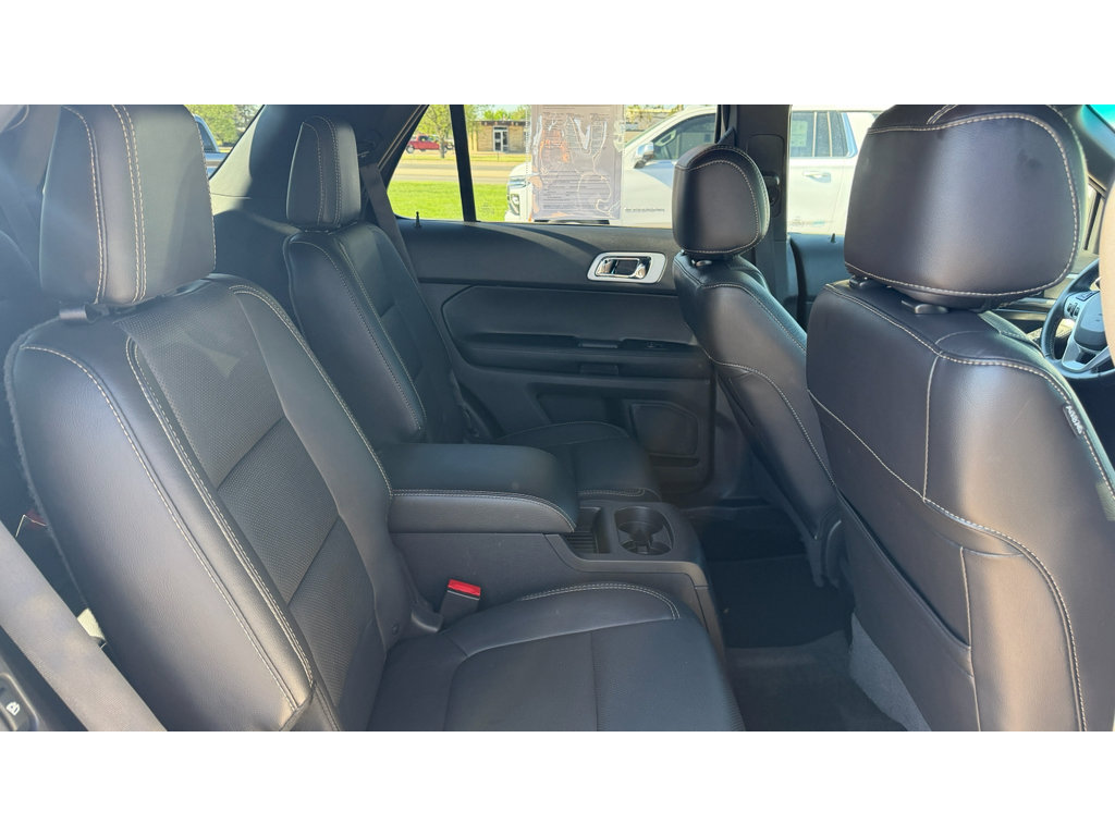 Used 2015 Ford Explorer Sport w/ Equipment Group 401A AWD/4WD image 21