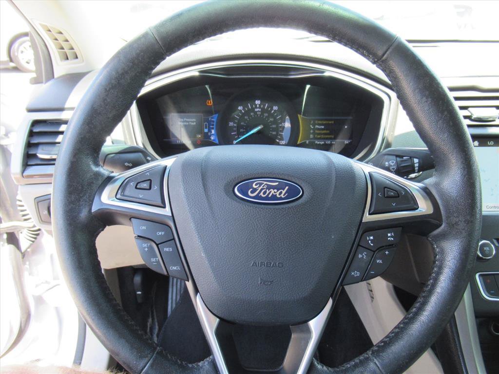 Used 2018 Ford Fusion SE w/ Equipment Group 602A FWD image 21