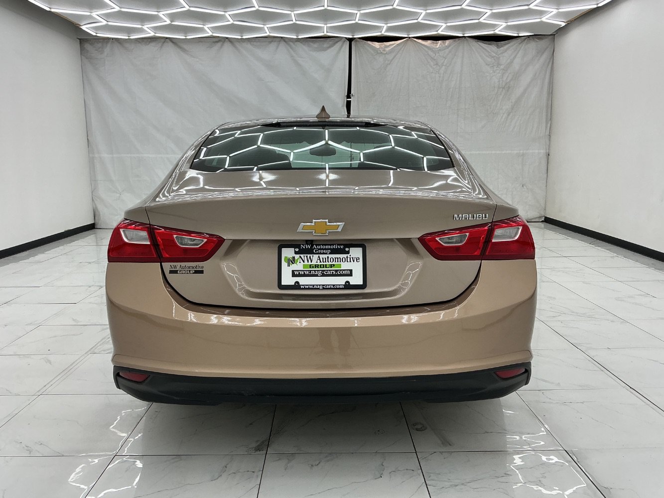 Used 2018 Chevrolet Malibu LT FWD image 10