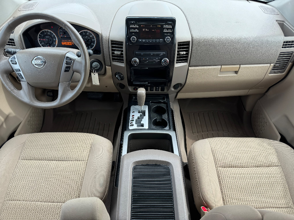 Used 2013 Nissan Titan SV w/ SV Value Truck Pkg AWD/4WD image 10
