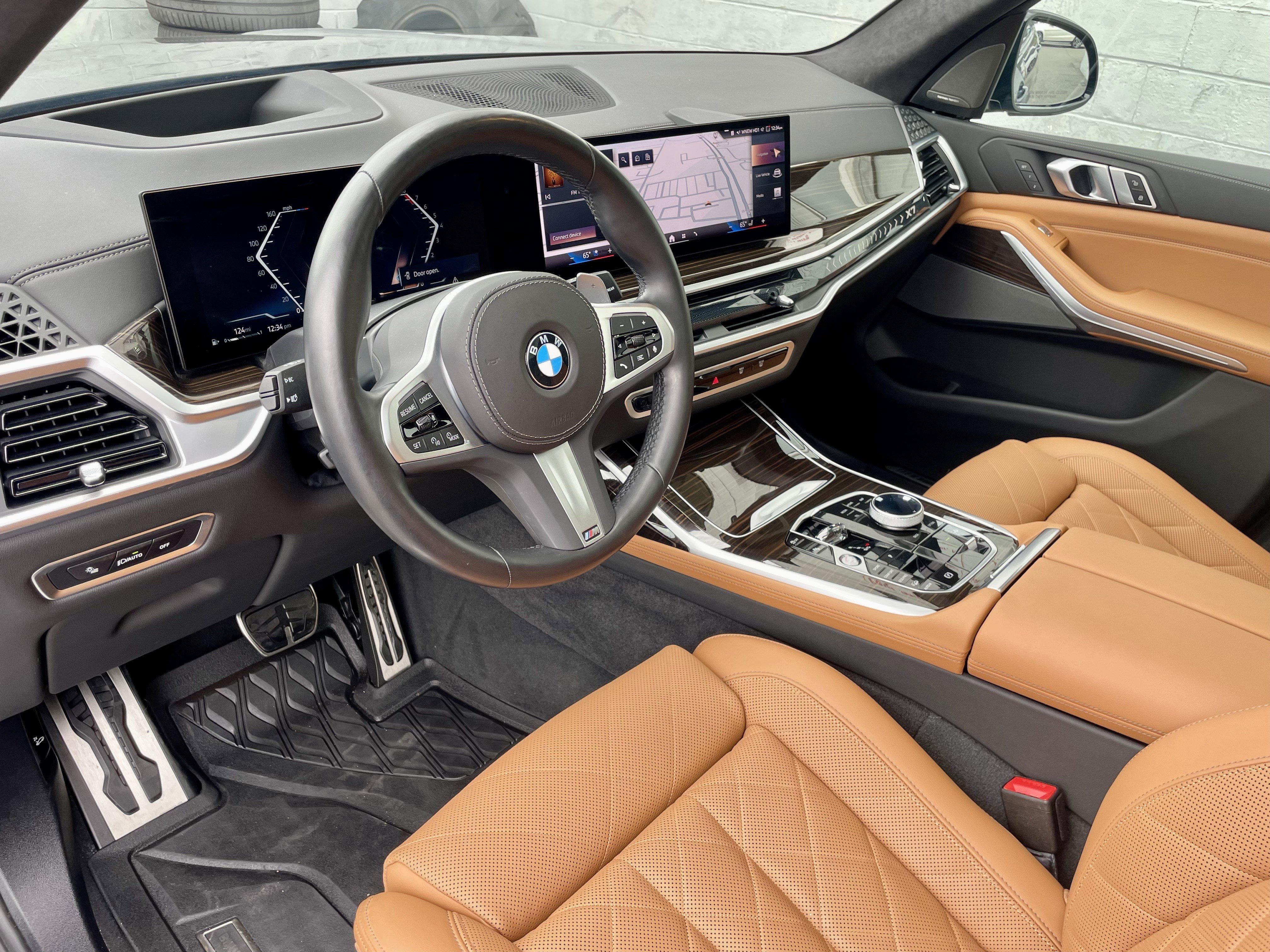 Used 2024 BMW X7 xDrive40i w/ M Sport Package image 13