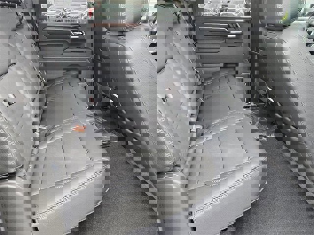 New 2025 GMC Sierra 2500 Denali w/ Denali Reserve Package image 14