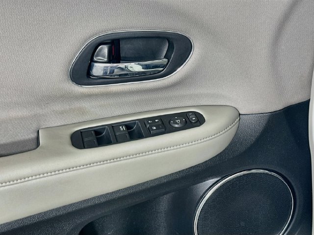 Used 2018 Honda HR-V EX image 24
