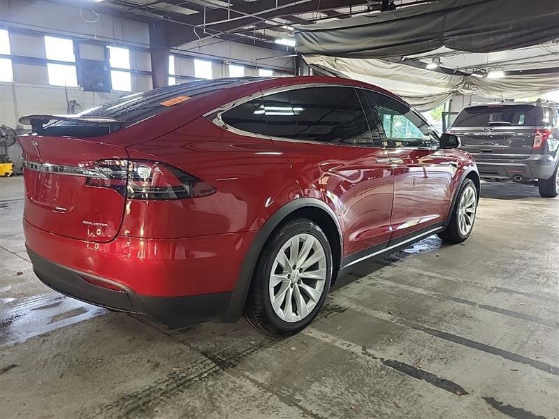Used 2019 Tesla Model X Long Range image 6