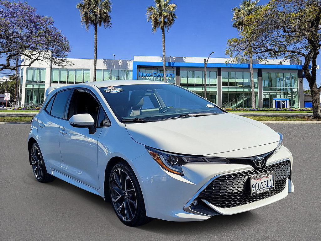 Used 2022 Toyota Corolla XSE FWD image 2