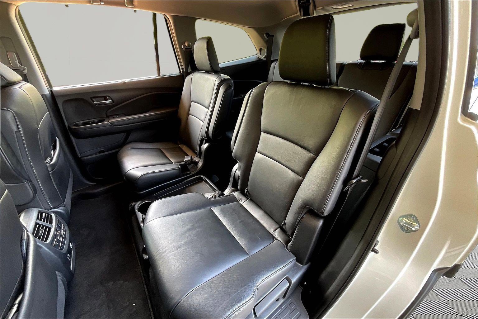 Used 2019 Honda Pilot Touring image 22