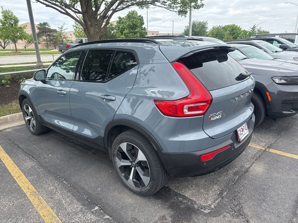 Used 2023 Volvo XC40 B5 Plus w/ Protection Package Premier AWD/4WD image 5