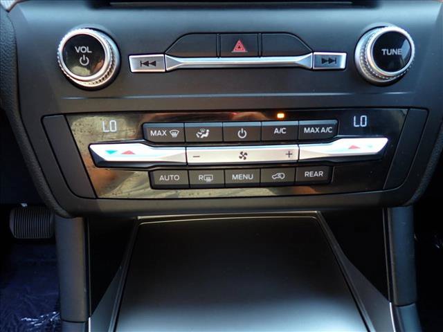 Used 2020 Ford Explorer XLT AWD/4WD image 20