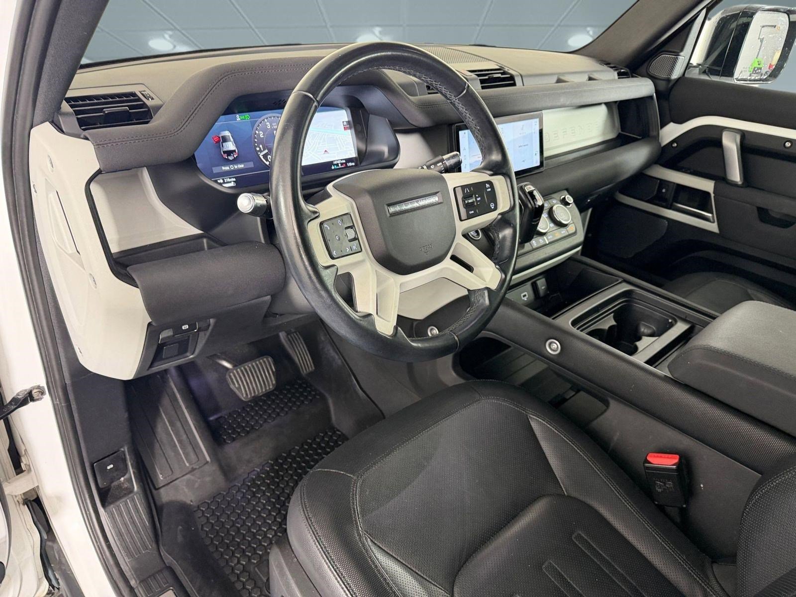 Used 2022 Land Rover Defender 110 X-Dynamic SE image 4