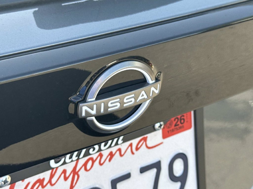 Used 2025 Nissan Kicks SV FWD image 6