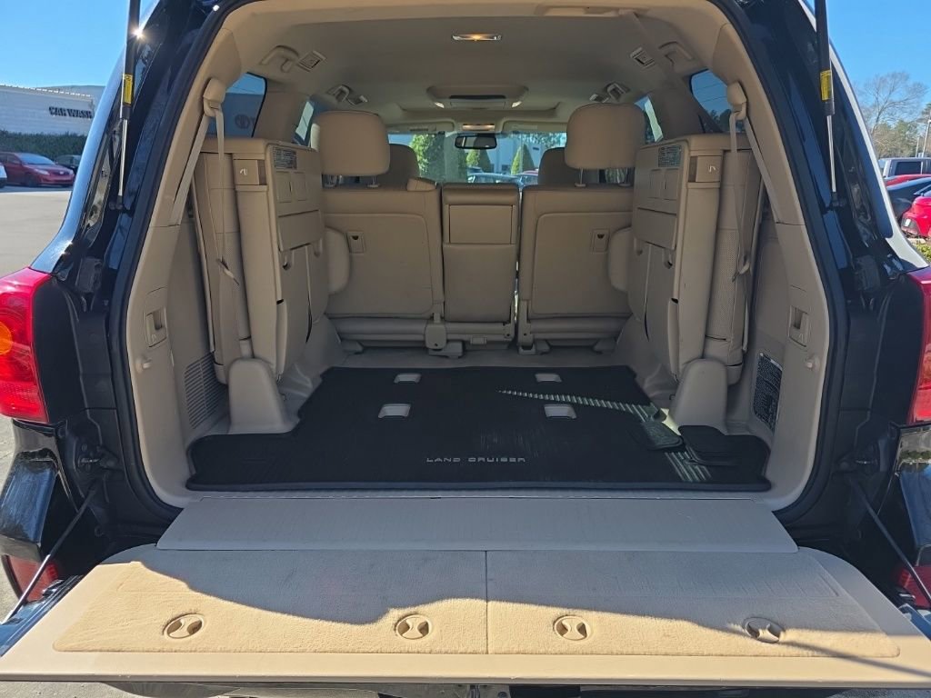 Used 2014 Toyota Land Cruiser image 15