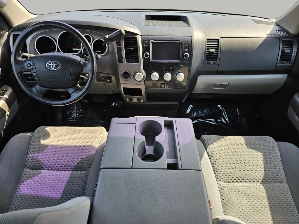 Used 2013 Toyota Tundra 4x4 CrewMax w/ Tow Pkg image 2