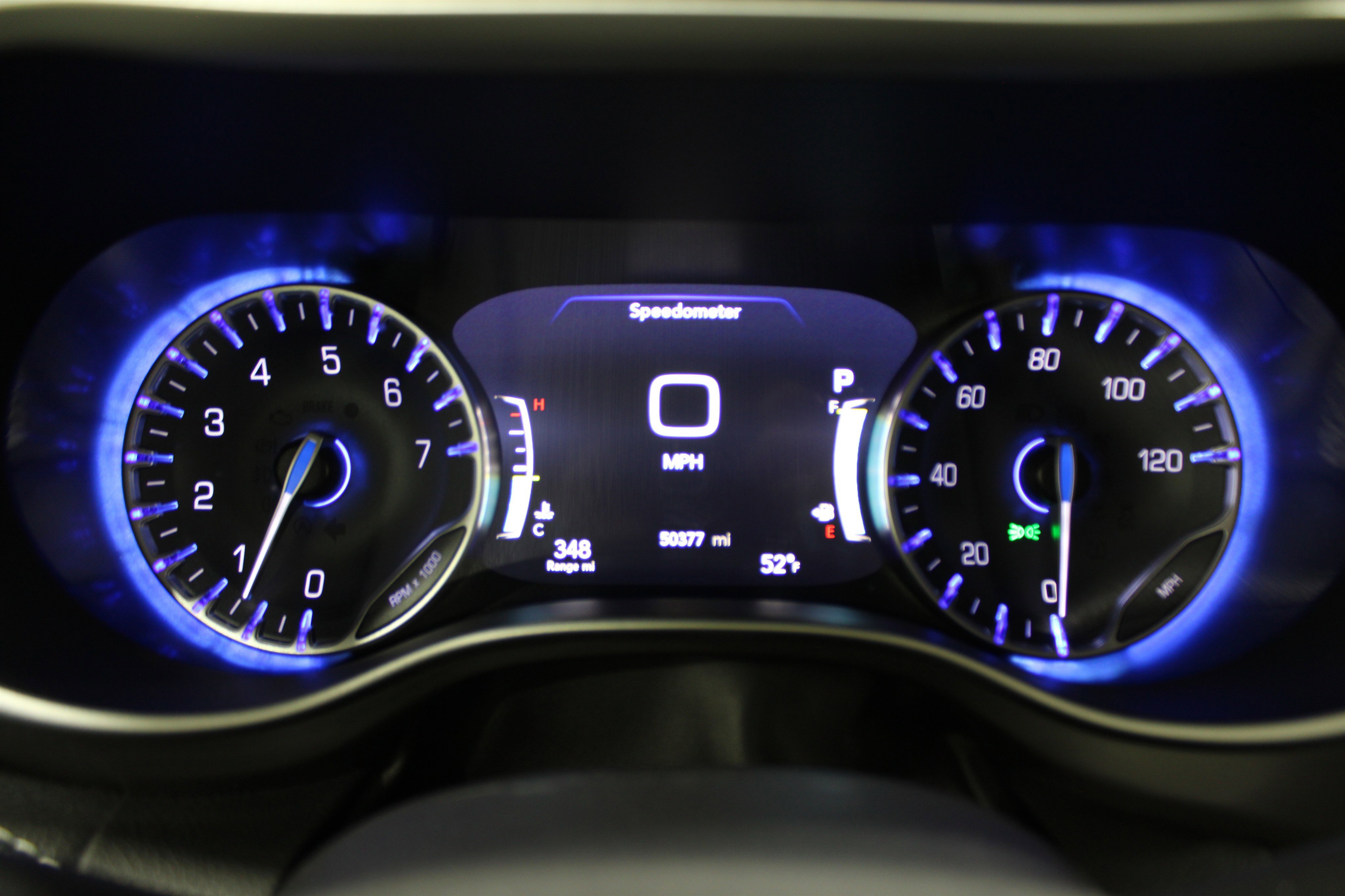 Used 2022 Chrysler Pacifica Touring-L image 14