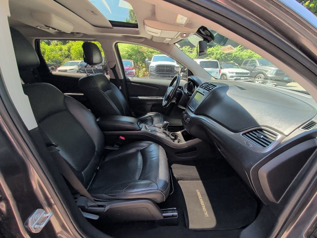 Used 2015 Dodge Journey Crossroad w/ Flexible Seating Group AWD/4WD image 16