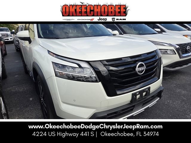 Used 2023 Nissan Pathfinder Platinum w/ Black Appearance Package image 1