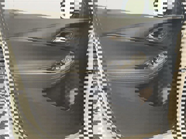 Used 2025 Buick Encore GX Preferred image 18