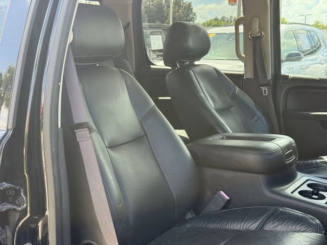 Used 2013 Chevrolet Silverado 3500 LTZ w/ LTZ Plus Package image 19