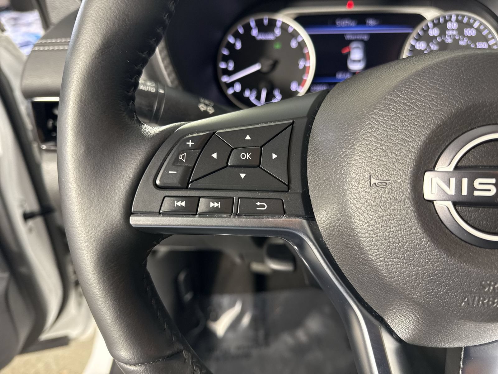 Used 2024 Nissan Sentra SV w/ All-Weather Package FWD image 13