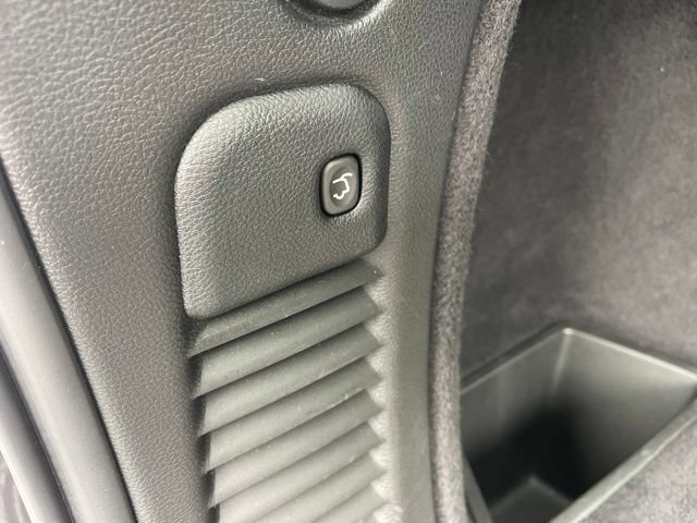 Used 2025 Dodge Durango GT AWD/4WD image 16