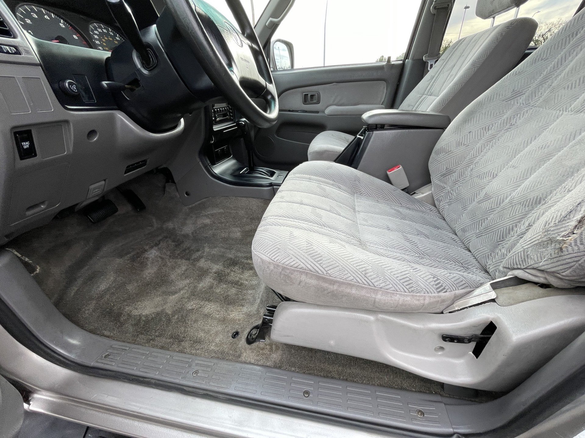 Used 2001 Toyota 4Runner SR5 RWD image 12