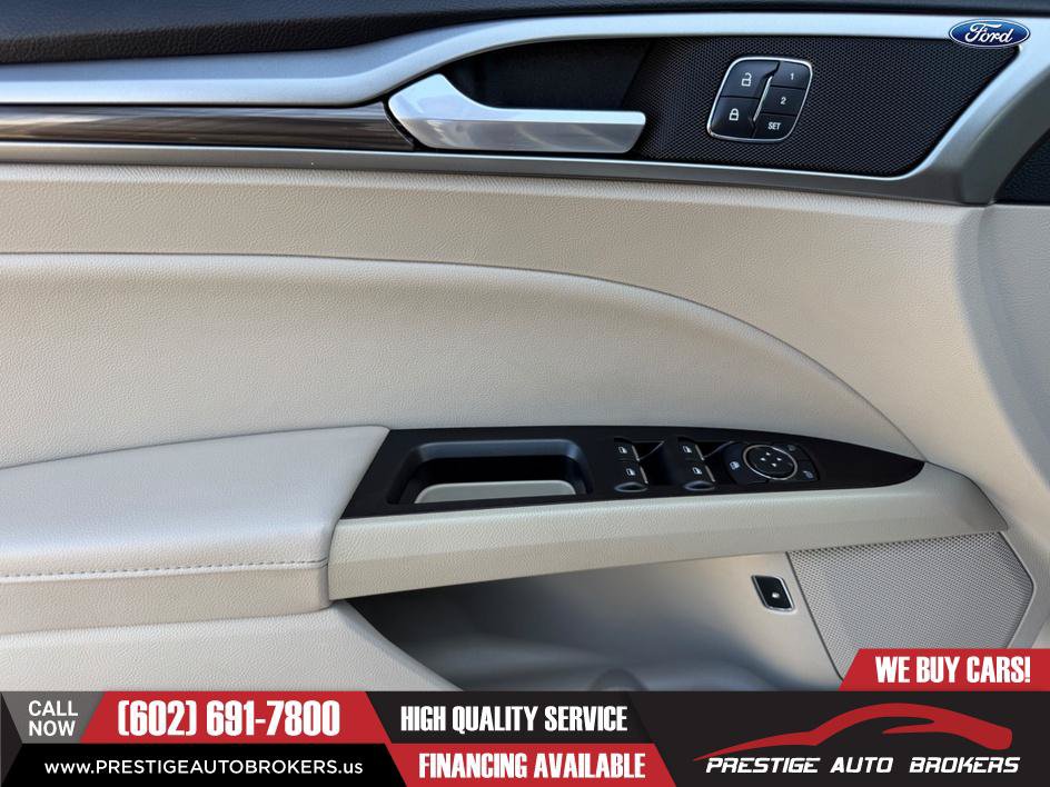 Used 2018 Ford Fusion Energi SE FWD image 16