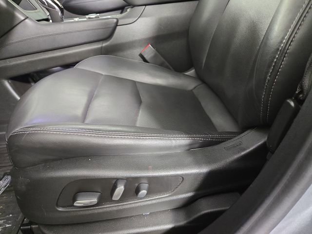 Used 2021 Cadillac XT5 Premium Luxury w/ LPO, Floor Liner Package image 30