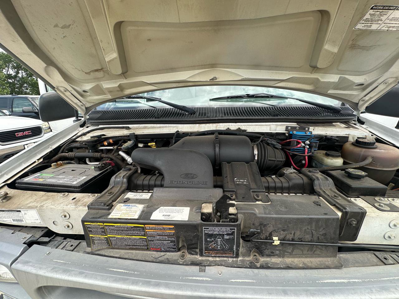 Used 2000 Ford E-350 and Econoline 350 Super Duty RWD image 34