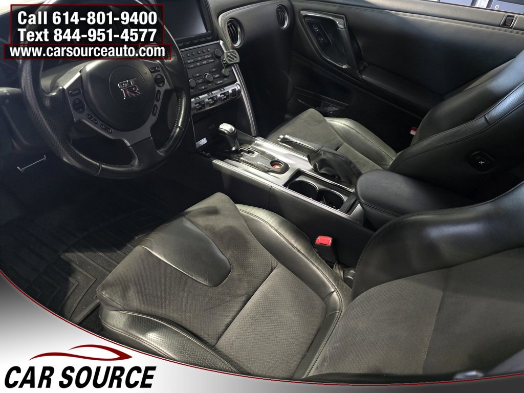 Used 2009 Nissan GT-R Premium image 31