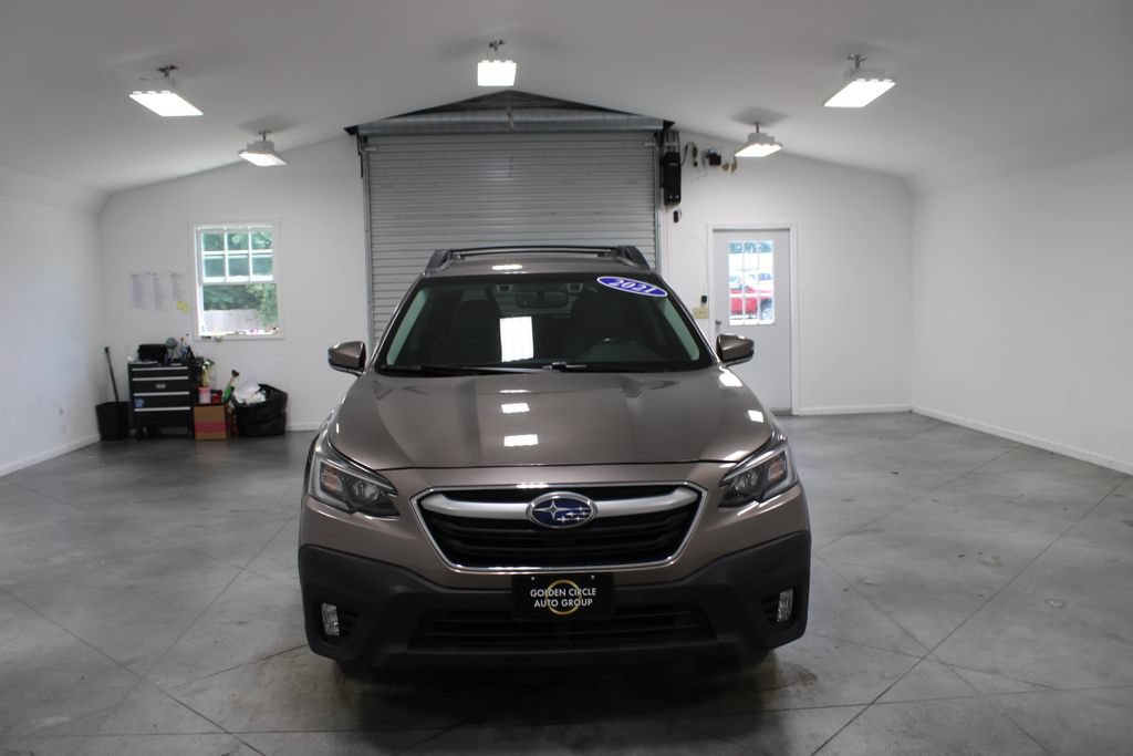 Used 2021 Subaru Outback Premium AWD/4WD image 3