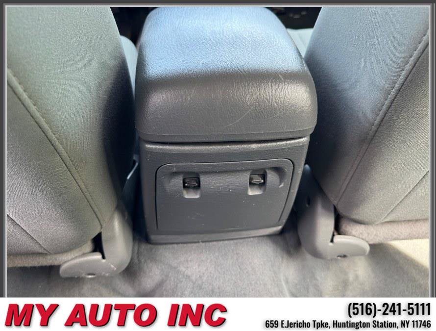 Used 2006 Jeep Liberty Sport w/ Off Road Group AWD/4WD image 13