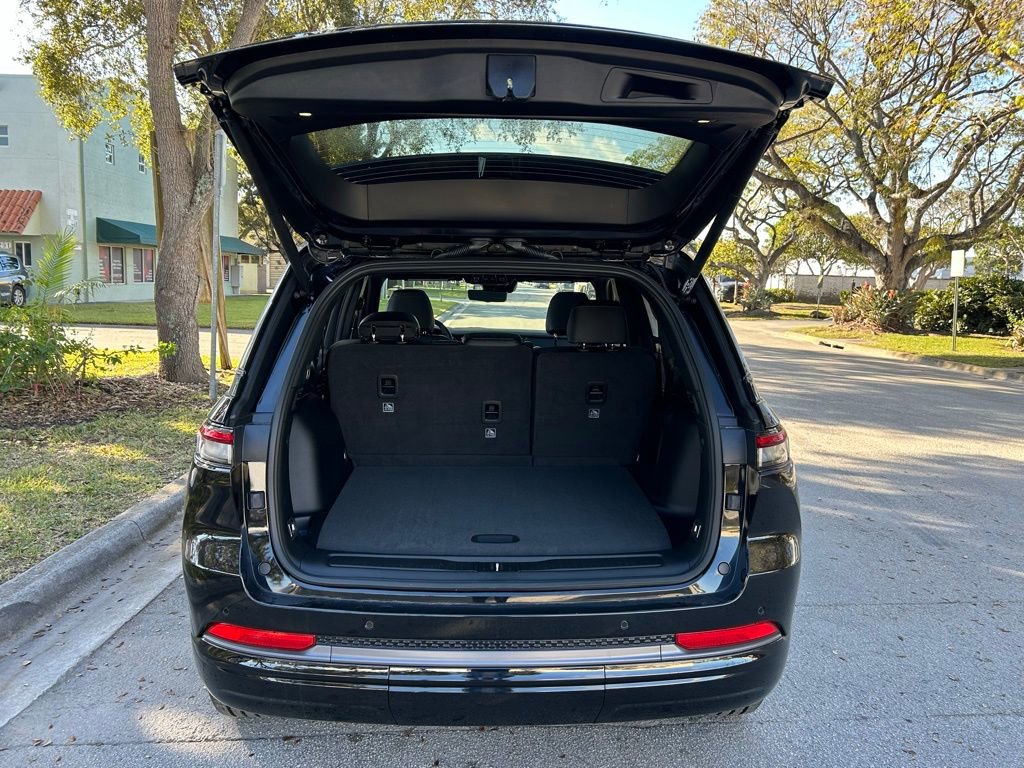 New 2026 Jeep Grand Cherokee Limited AWD/4WD image 41