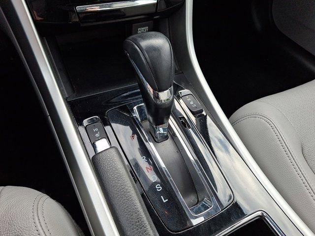 Used 2017 Honda Accord EX-L image 19