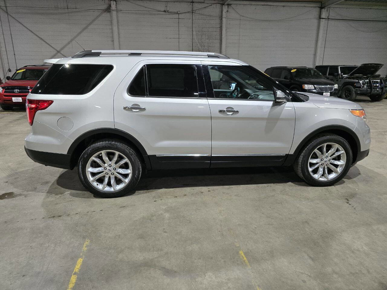 Used 2014 Ford Explorer Limited w/ Equipment Group 301A image 19