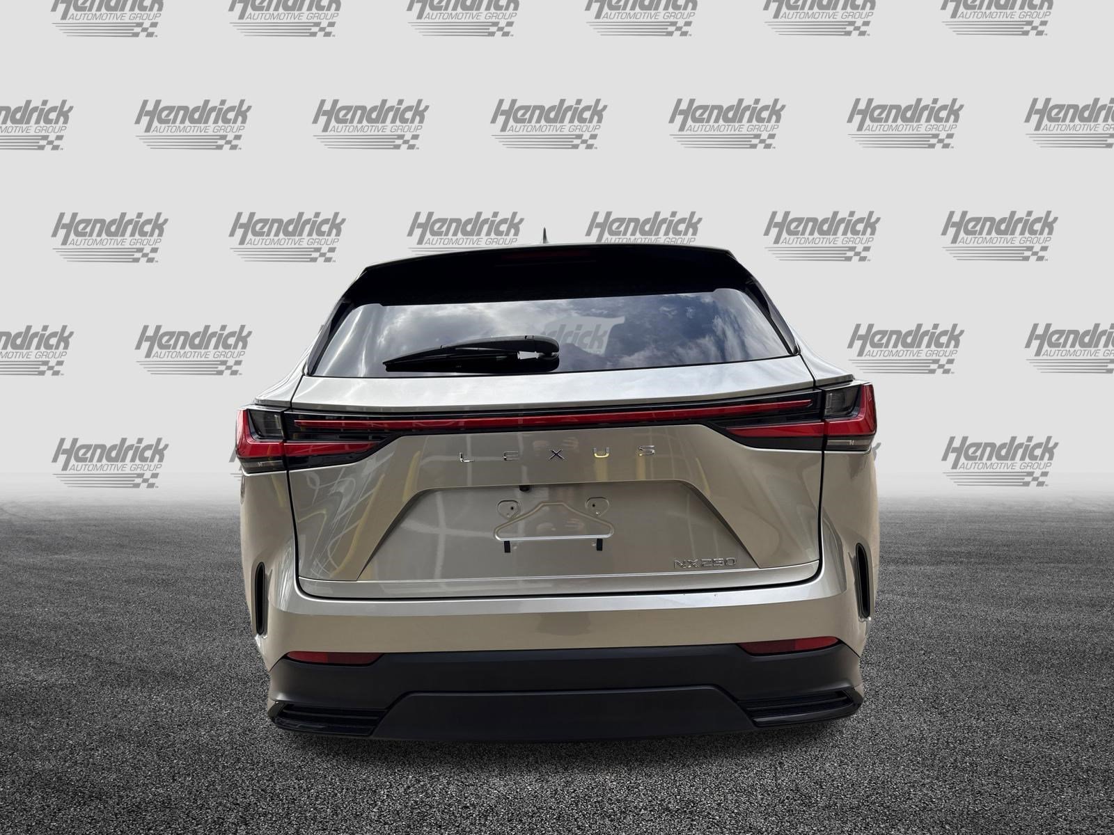 Used 2024 Lexus NX 250 FWD w/ Towing Package (2000 Lbs) image 9