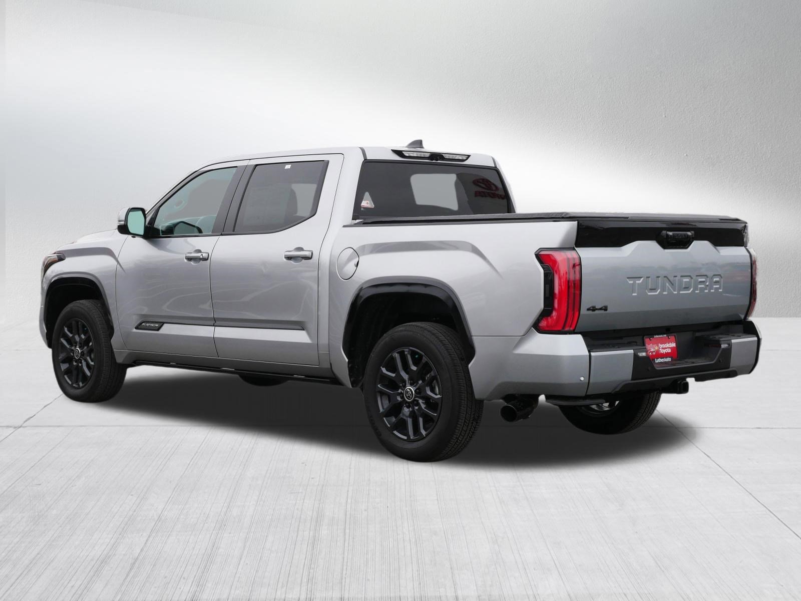 Used 2024 Toyota Tundra Platinum image 5