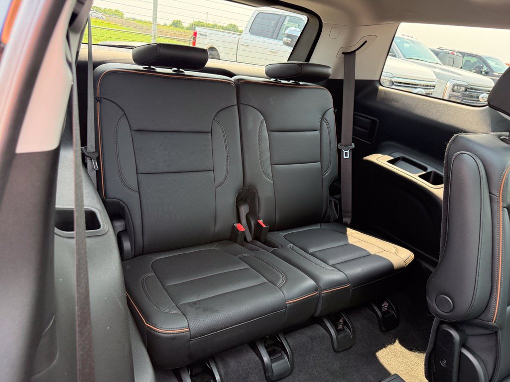 Used 2023 GMC Acadia AT4 w/ Technology Package AWD/4WD image 25