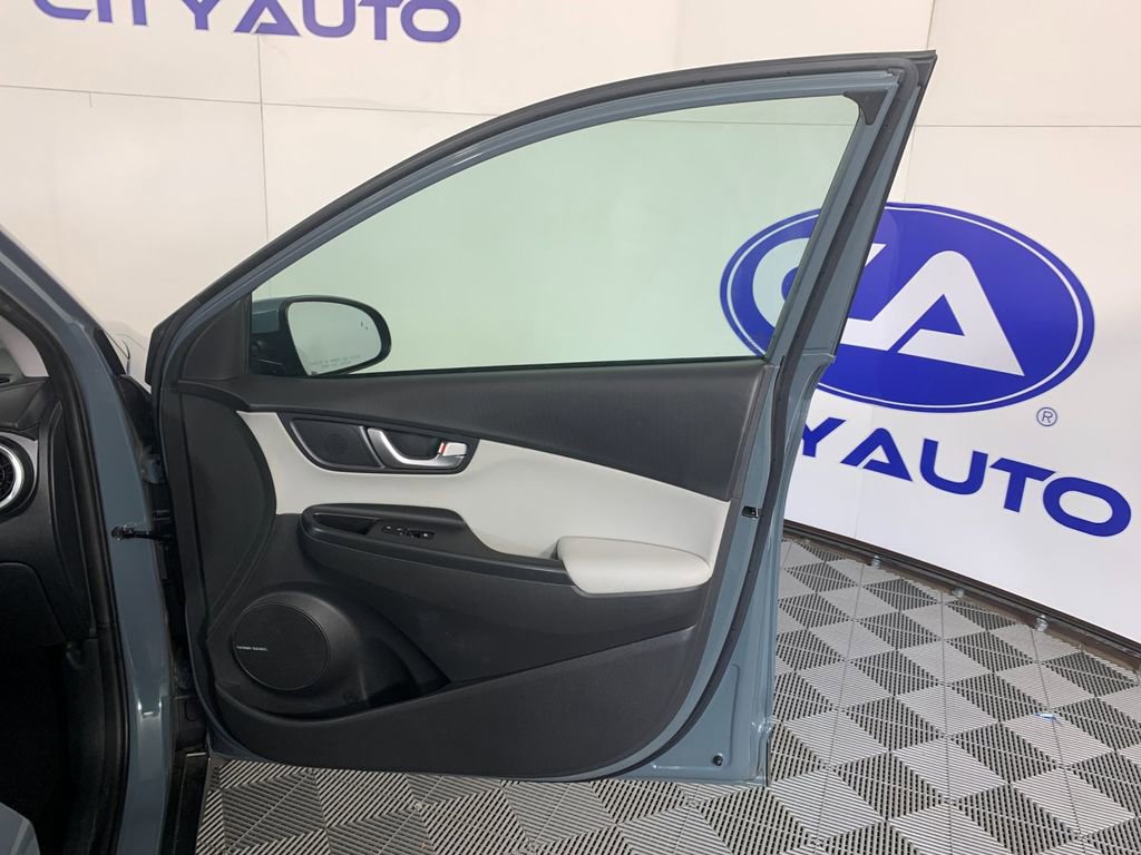 Used 2022 Hyundai Kona Limited FWD image 37