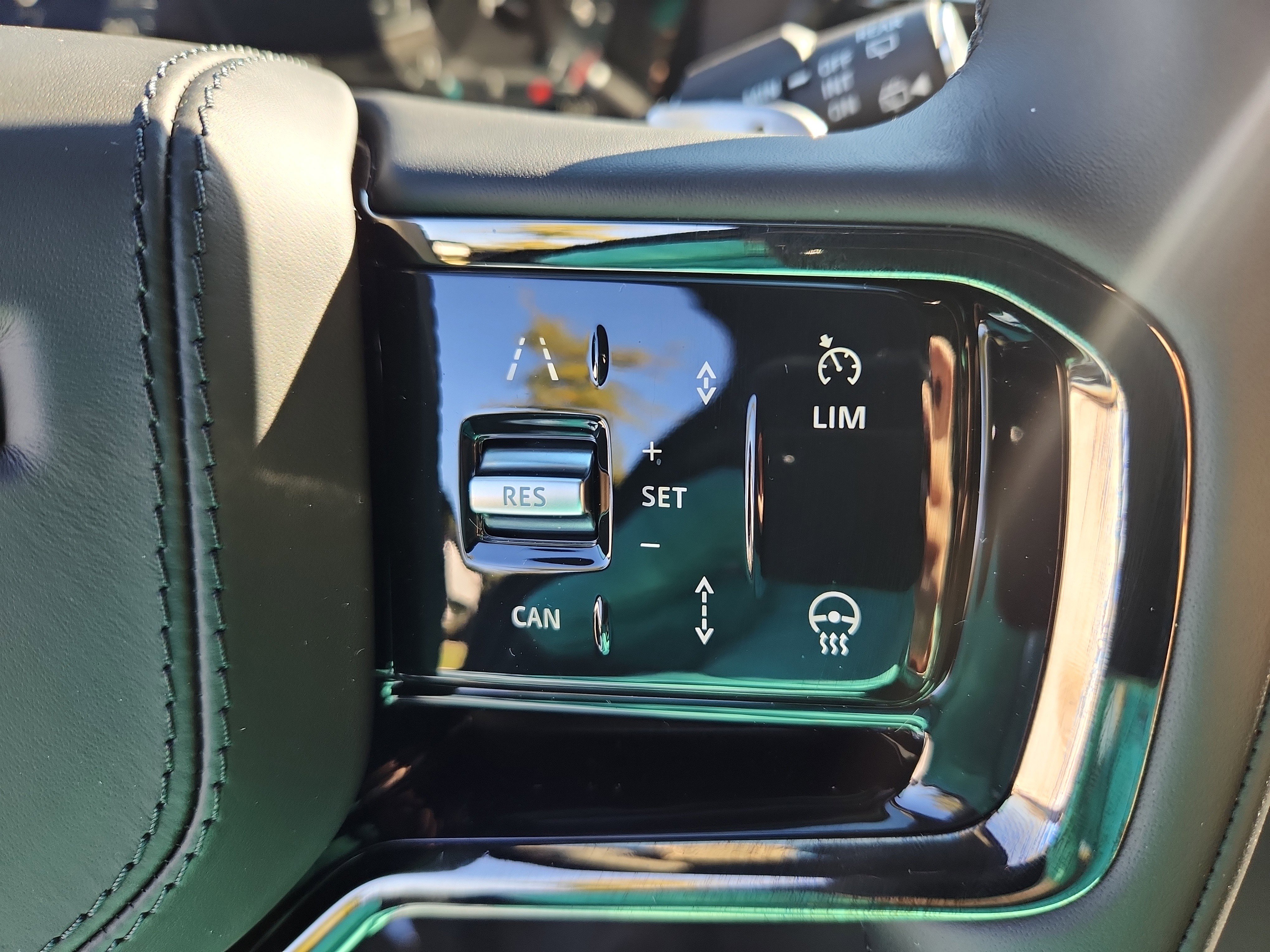 Used 2026 Land Rover Range Rover Velar S image 20