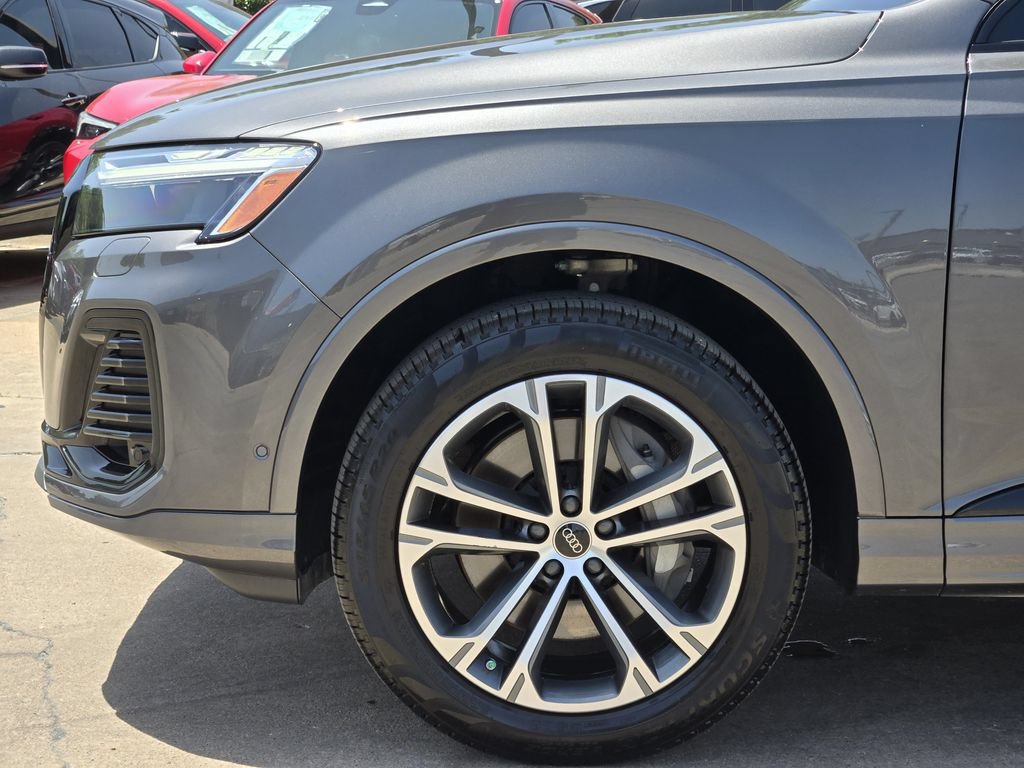 Certified 2026 Audi Q7 2.0T Premium AWD/4WD image 13