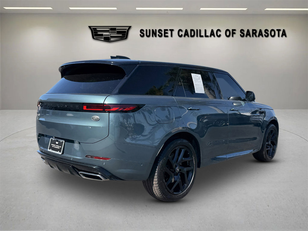 Used 2023 Land Rover Range Rover Sport SE Dynamic image 3