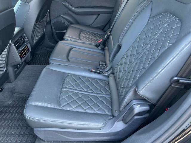 Certified 2023 Audi SQ7 Premium Plus w/ Executive Package AWD/4WD image 9