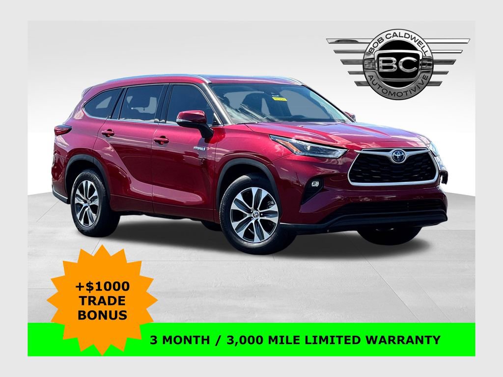 Used 2021 Toyota Highlander XLE FWD image 1