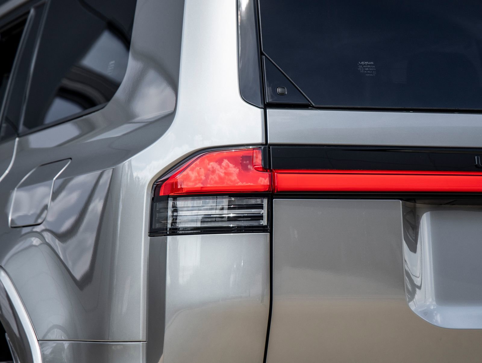 Used 2026 Lexus GX 550 w/ Accessory Package (2T) image 12