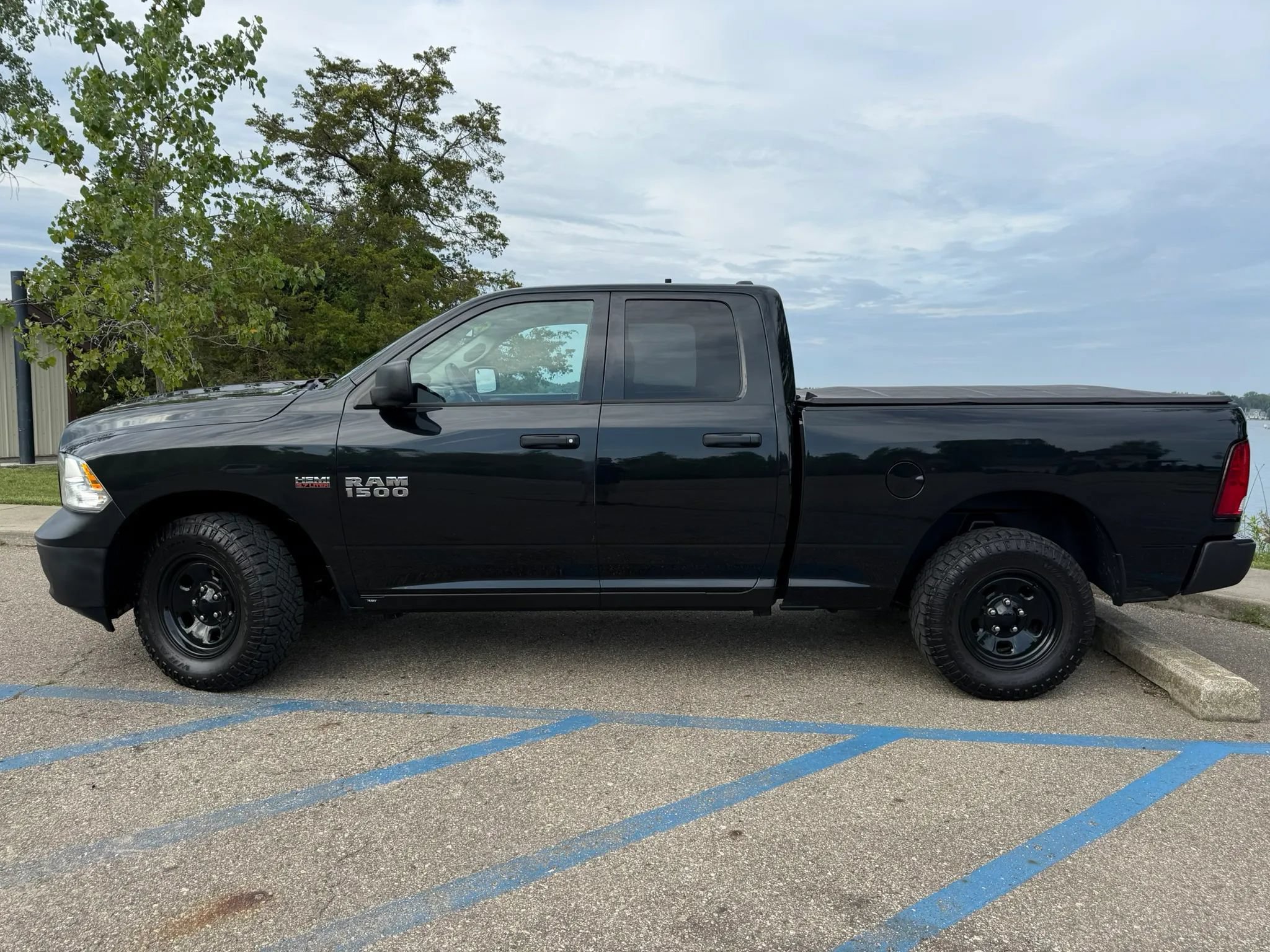 Used 2015 RAM 1500 Tradesman w/ Popular Equipment Group AWD/4WD image 8