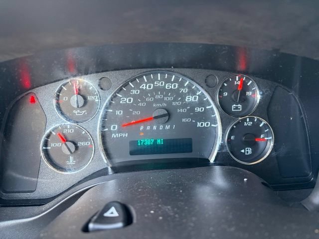 Used 2025 GMC Savana 2500 w/ Driver Convenience Package RWD image 13