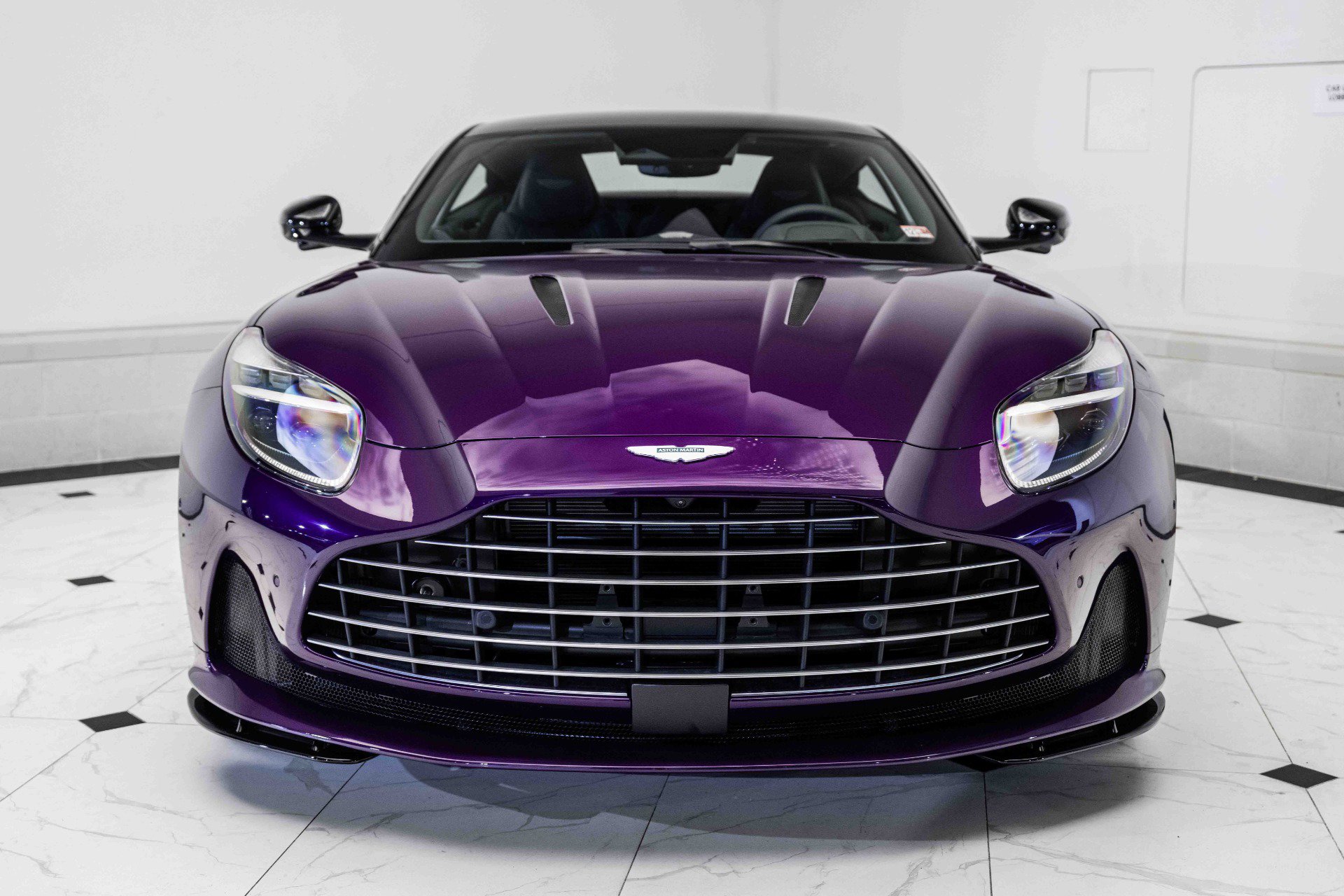 Used 2024 Aston Martin DB12 Coupe image 7