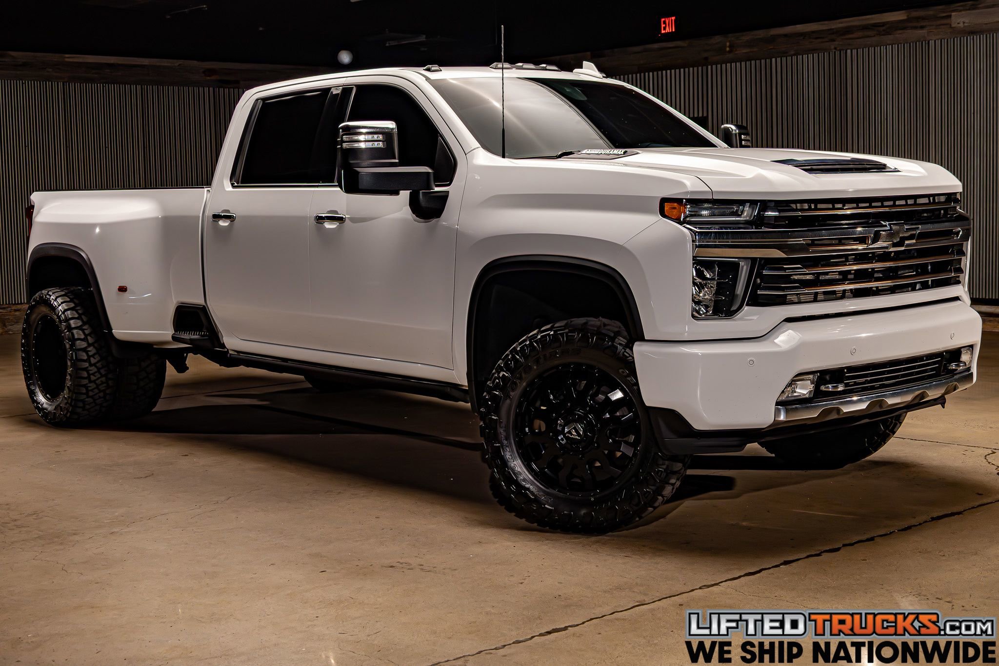 Used 2021 Chevrolet Silverado 3500 High Country image 1